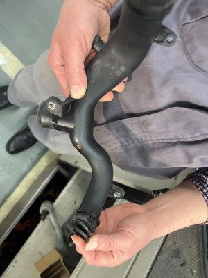 F Type coolant pipe 2.JPG