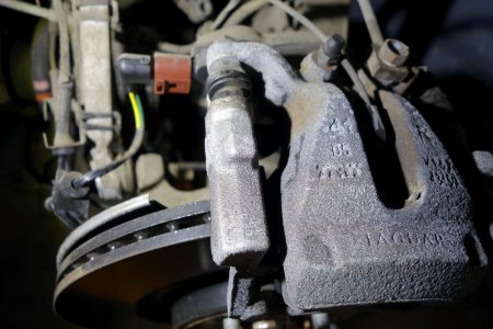 RearCaliperBefore2.JPG RearCaliperBefore2.JPG