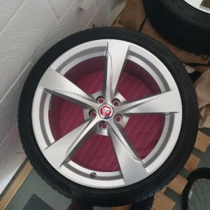jag wheels 2.jpg