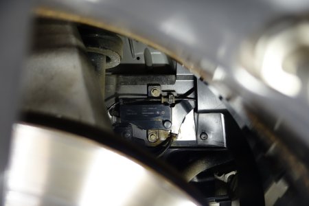 WheelWellElectricalConnector2.jpg WheelWellElectricalConnector2.jpg